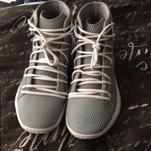 UA HOVR HAVOC basketball shoe